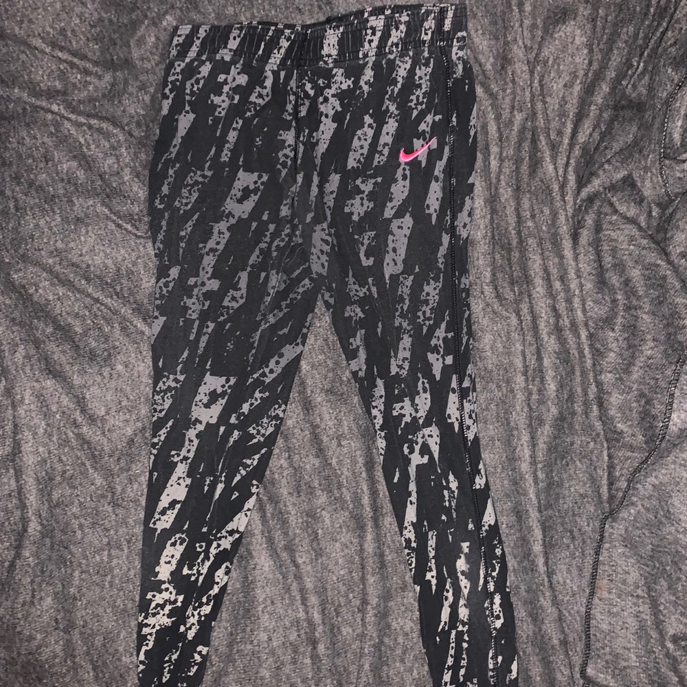 Girls Medium Nike Leggings